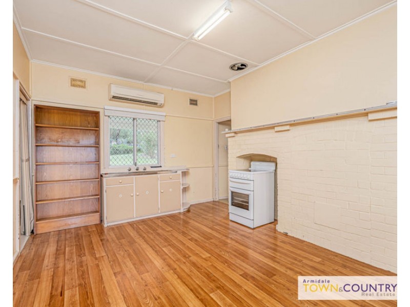 221 Donnelly Street, Armidale NSW 2350