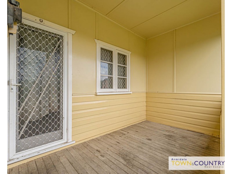 221 Donnelly Street, Armidale NSW 2350