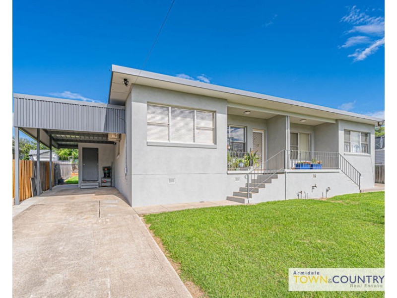 1 & 2/14 Chestnut Avenue, Armidale NSW 2350