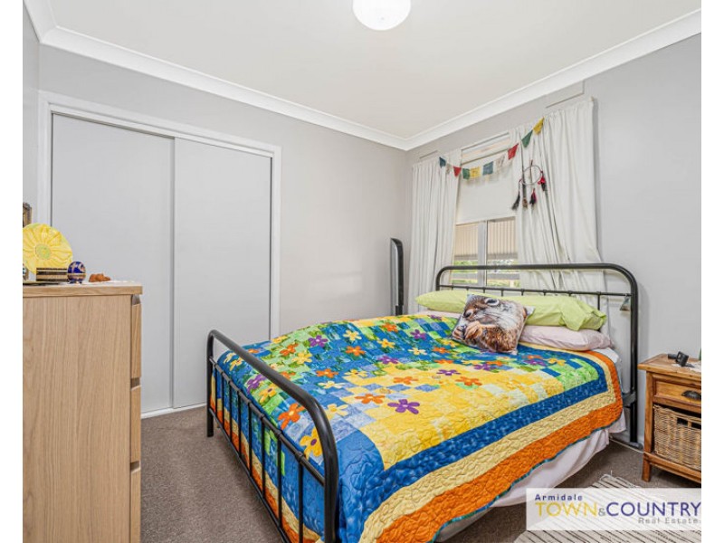 1 & 2/14 Chestnut Avenue, Armidale NSW 2350