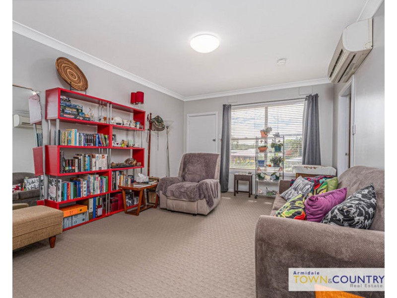 1 & 2/14 Chestnut Avenue, Armidale NSW 2350