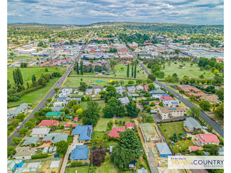 107B Kirkwood Street, Armidale NSW 2350