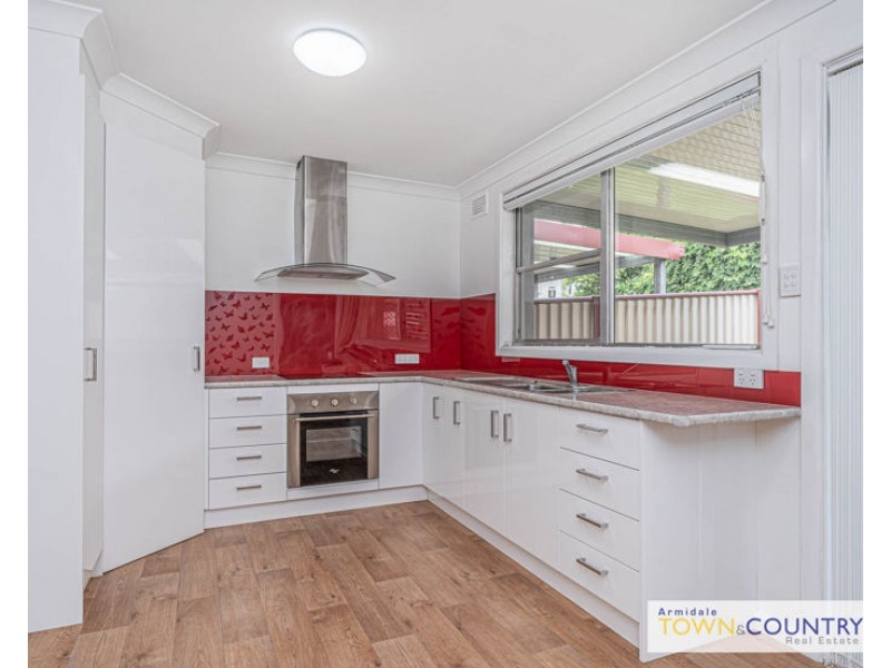 2/14 Chestnut Avenue, Armidale NSW 2350