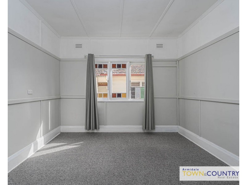 121 Taylor Street, Armidale NSW 2350