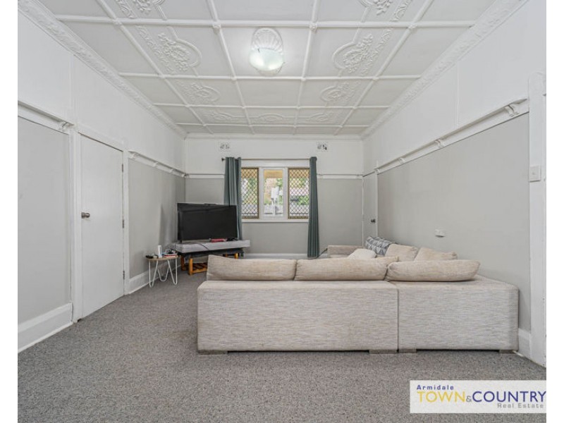 121 Taylor Street, Armidale NSW 2350