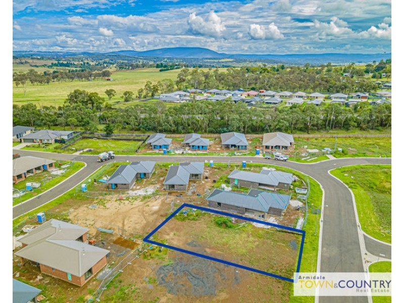 11 Sunrise Crescent, Armidale NSW 2350
