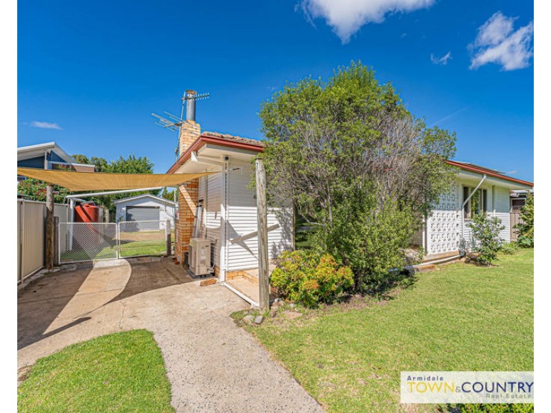 6 Claude Street, Armidale NSW 2350