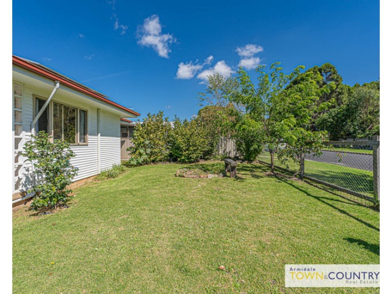 6 Claude Street, Armidale NSW 2350