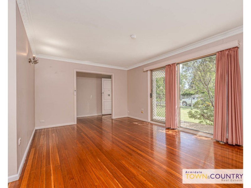 6 Claude Street, Armidale NSW 2350