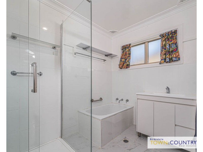 6 Claude Street, Armidale NSW 2350