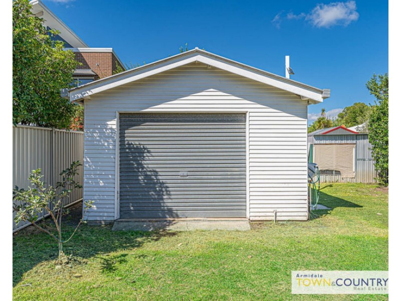 6 Claude Street, Armidale NSW 2350