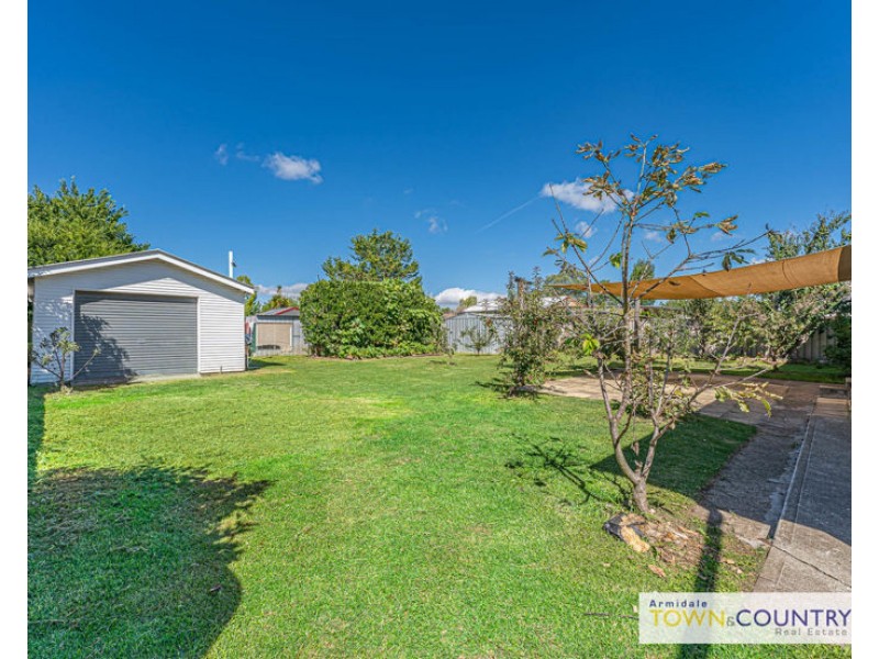 6 Claude Street, Armidale NSW 2350