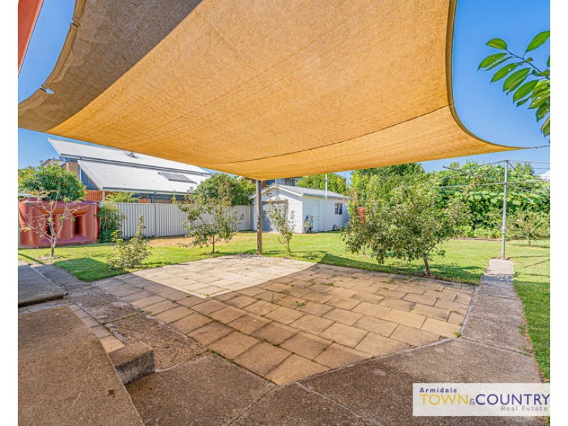 6 Claude Street, Armidale NSW 2350