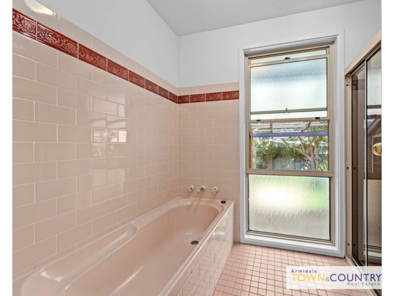 7 Napier Court, Armidale NSW 2350