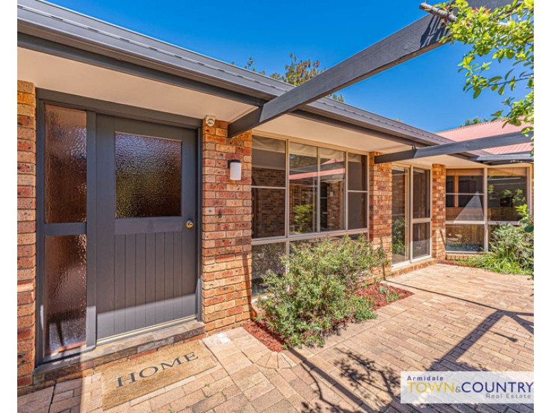 7 Napier Court, Armidale NSW 2350