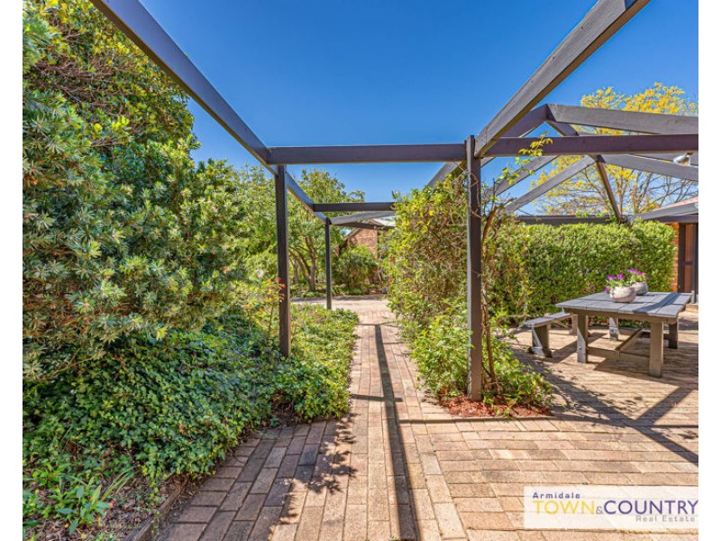 7 Napier Court, Armidale NSW 2350