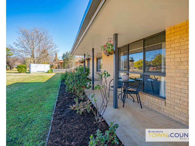 5 Cynthia Crescent, Armidale NSW 2350