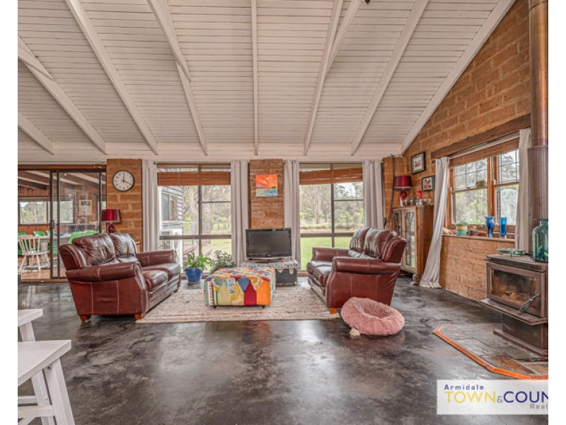 116 Kendall Road, Armidale NSW 2350