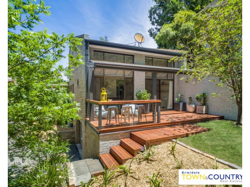 1/4 Napier Court, Armidale NSW 2350