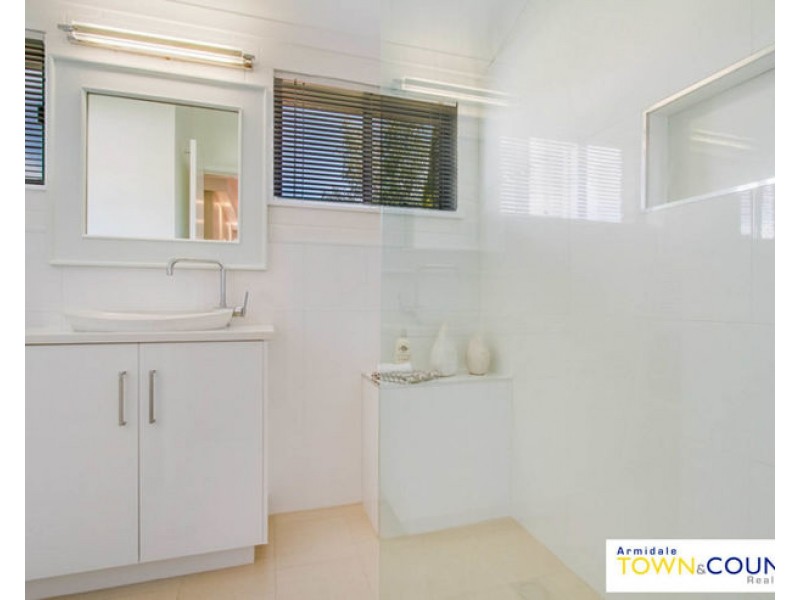 1/4 Napier Court, Armidale NSW 2350