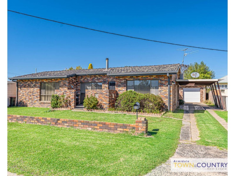 6 Solomon Avenue, Armidale NSW 2350