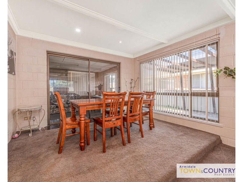 6 Solomon Avenue, Armidale NSW 2350