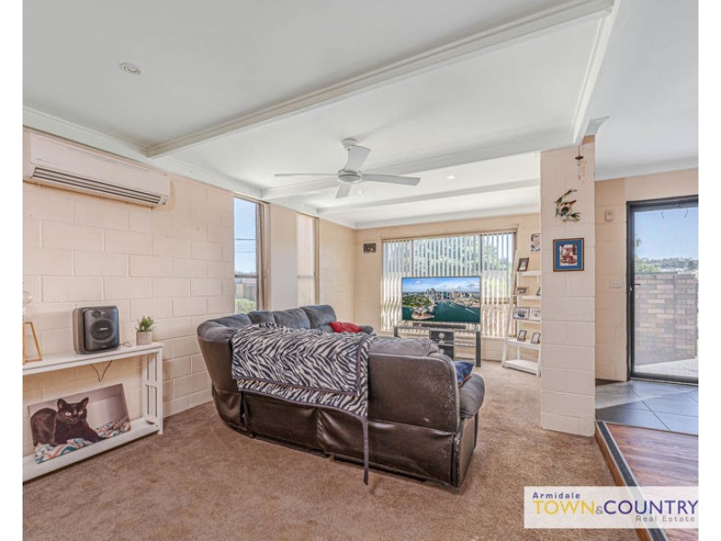 6 Solomon Avenue, Armidale NSW 2350