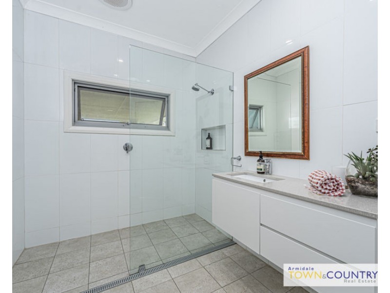 84 Old Gostwyck Road, Armidale NSW 2350