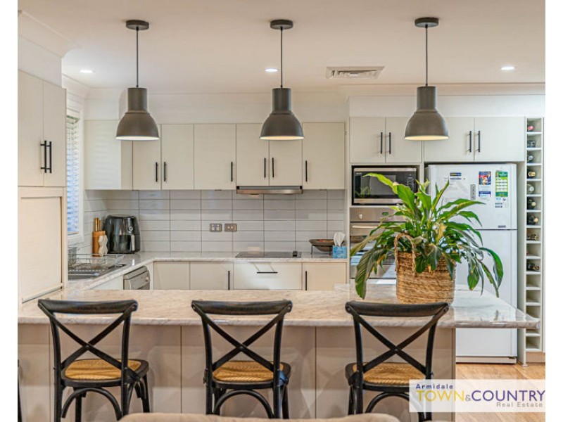 8 Braebank Avenue, Armidale NSW 2350