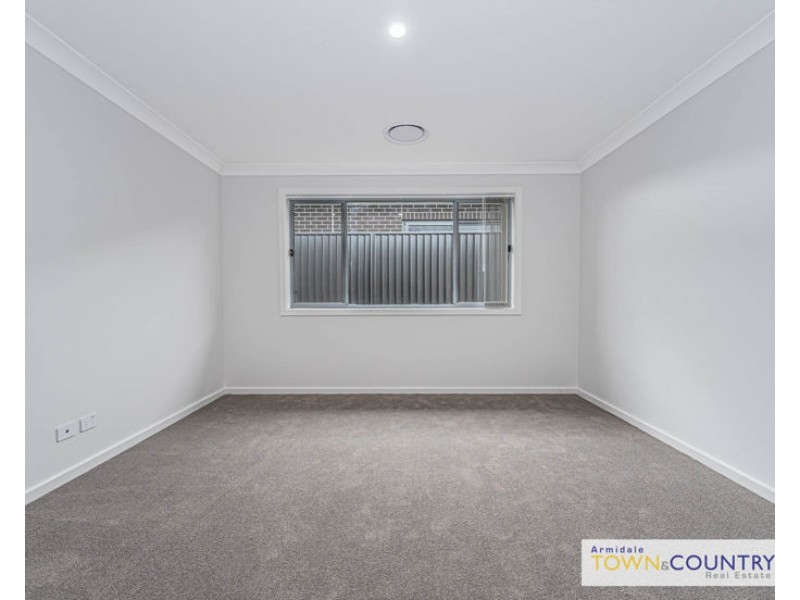 18 Bruce Close, Armidale NSW 2350