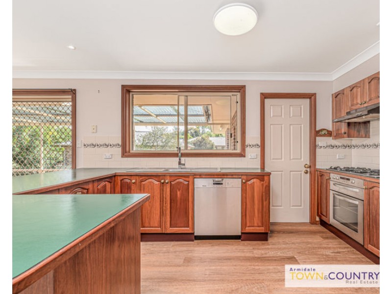 4 Kurrajong Close, Armidale NSW 2350