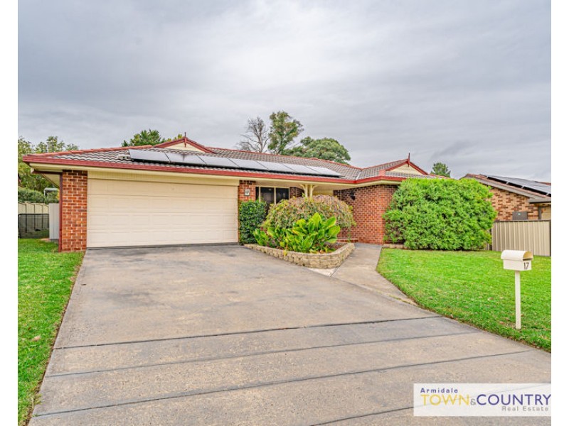 17 MacDonald Drive, Armidale NSW 2350