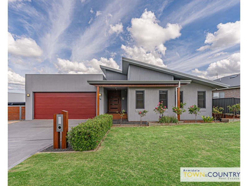 18 Grandview Crescent, Armidale NSW 2350