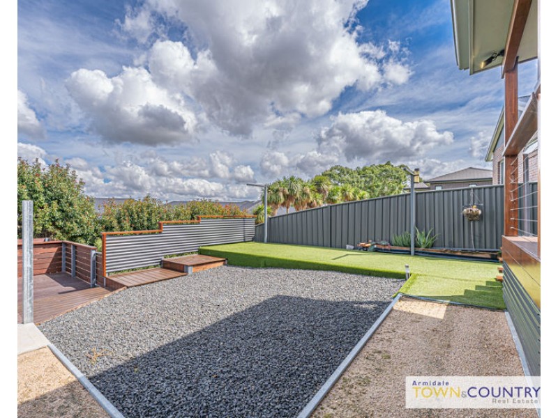 18 Grandview Crescent, Armidale NSW 2350