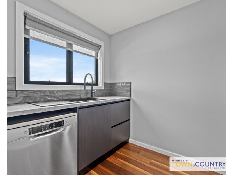 18 Grandview Crescent, Armidale NSW 2350