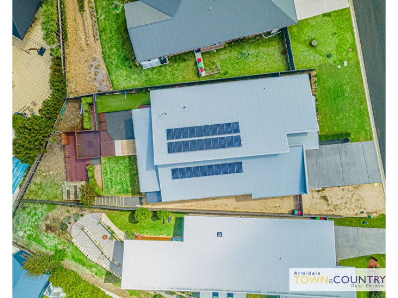 18 Grandview Crescent, Armidale NSW 2350