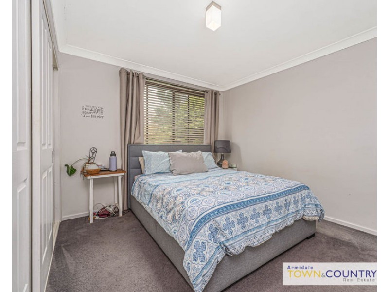 6 Moyes Street, Armidale NSW 2350