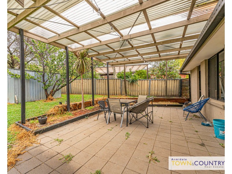 6 Moyes Street, Armidale NSW 2350