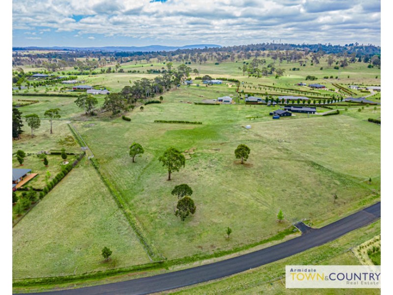 22 Post Way, Armidale NSW 2350