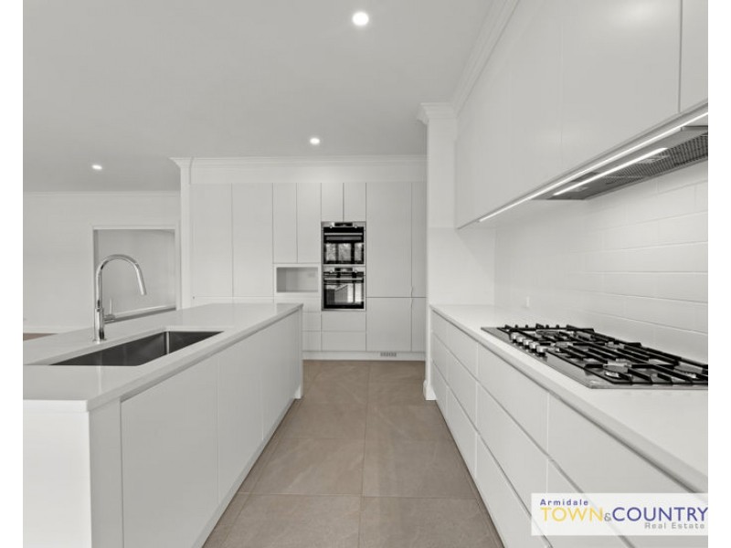 12 Rujula Lane, Armidale NSW 2350