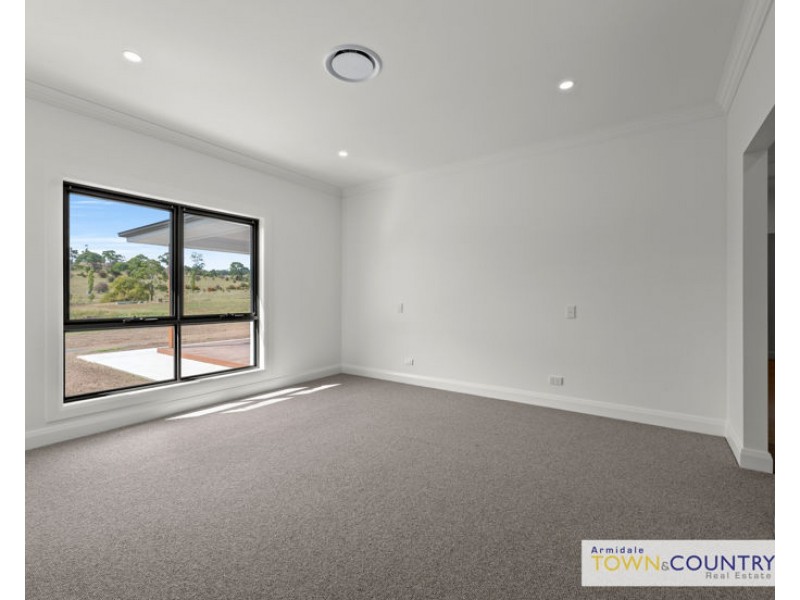 12 Rujula Lane, Armidale NSW 2350