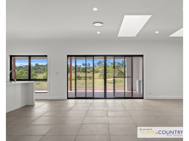 12 Rujula Lane, Armidale NSW 2350