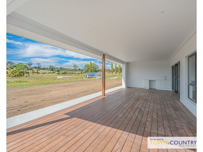 12 Rujula Lane, Armidale NSW 2350