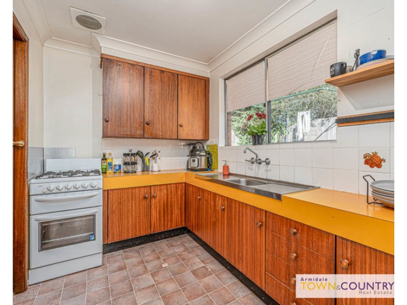 4/10 Dawson Avenue, Armidale NSW 2350