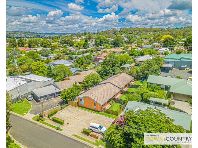 4/10 Dawson Avenue, Armidale NSW 2350