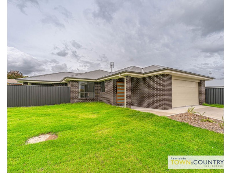 20 Bruce Close, Armidale NSW 2350