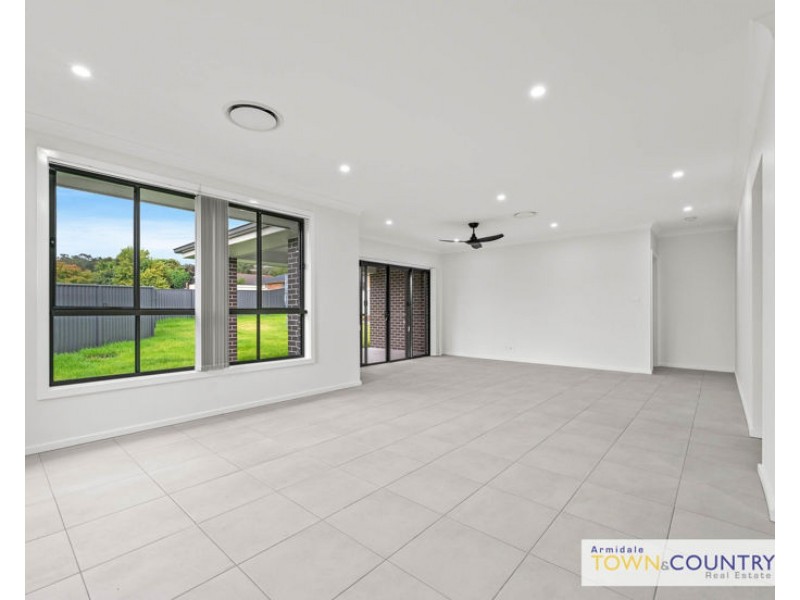 20 Bruce Close, Armidale NSW 2350