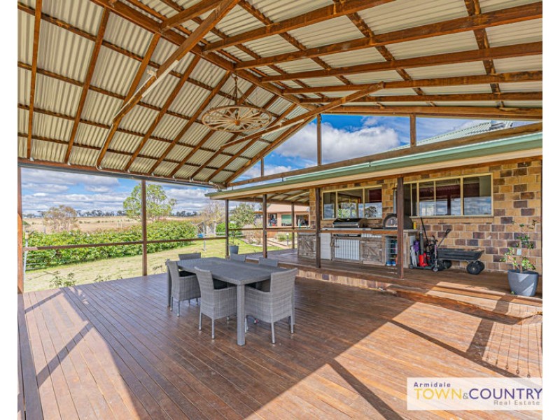 90 Milne Road, Armidale NSW 2350