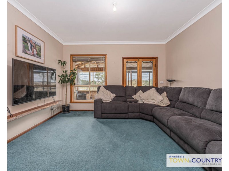 90 Milne Road, Armidale NSW 2350