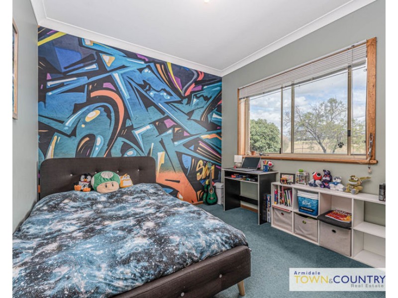 90 Milne Road, Armidale NSW 2350
